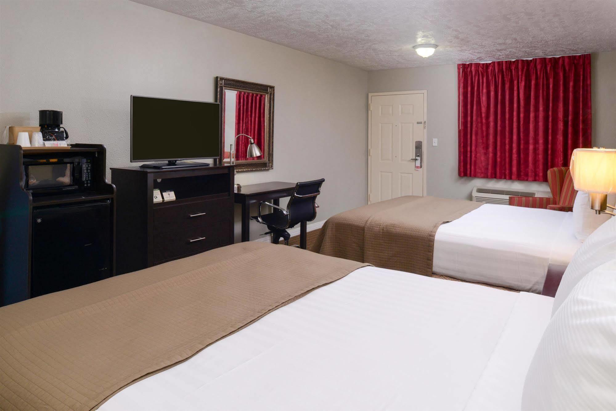 Americas Value & Waller/prairie View Motel 2*